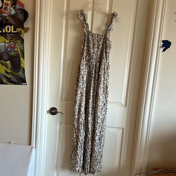 Zara Green Jumpsuit with Spaghetti Straps and Flowing Silhouette - Picture 2 of 7